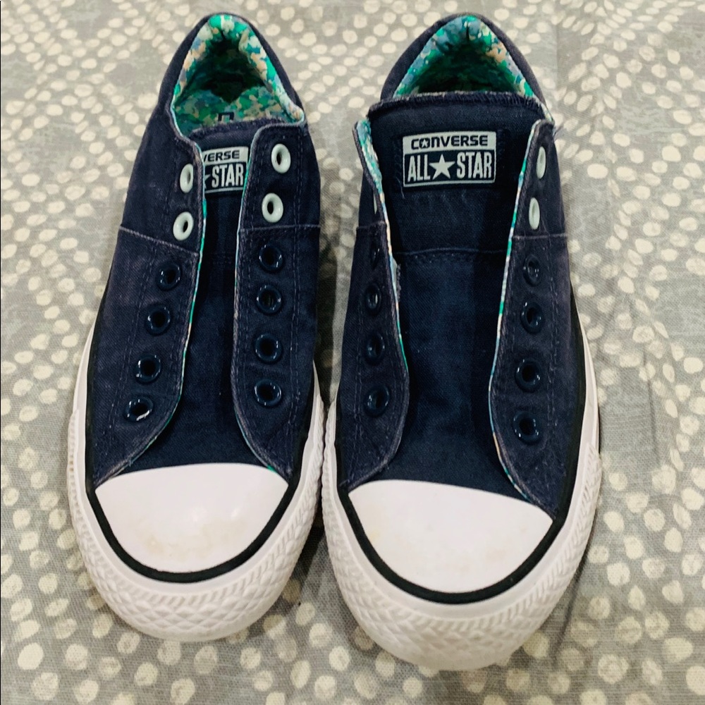 Navy converse
